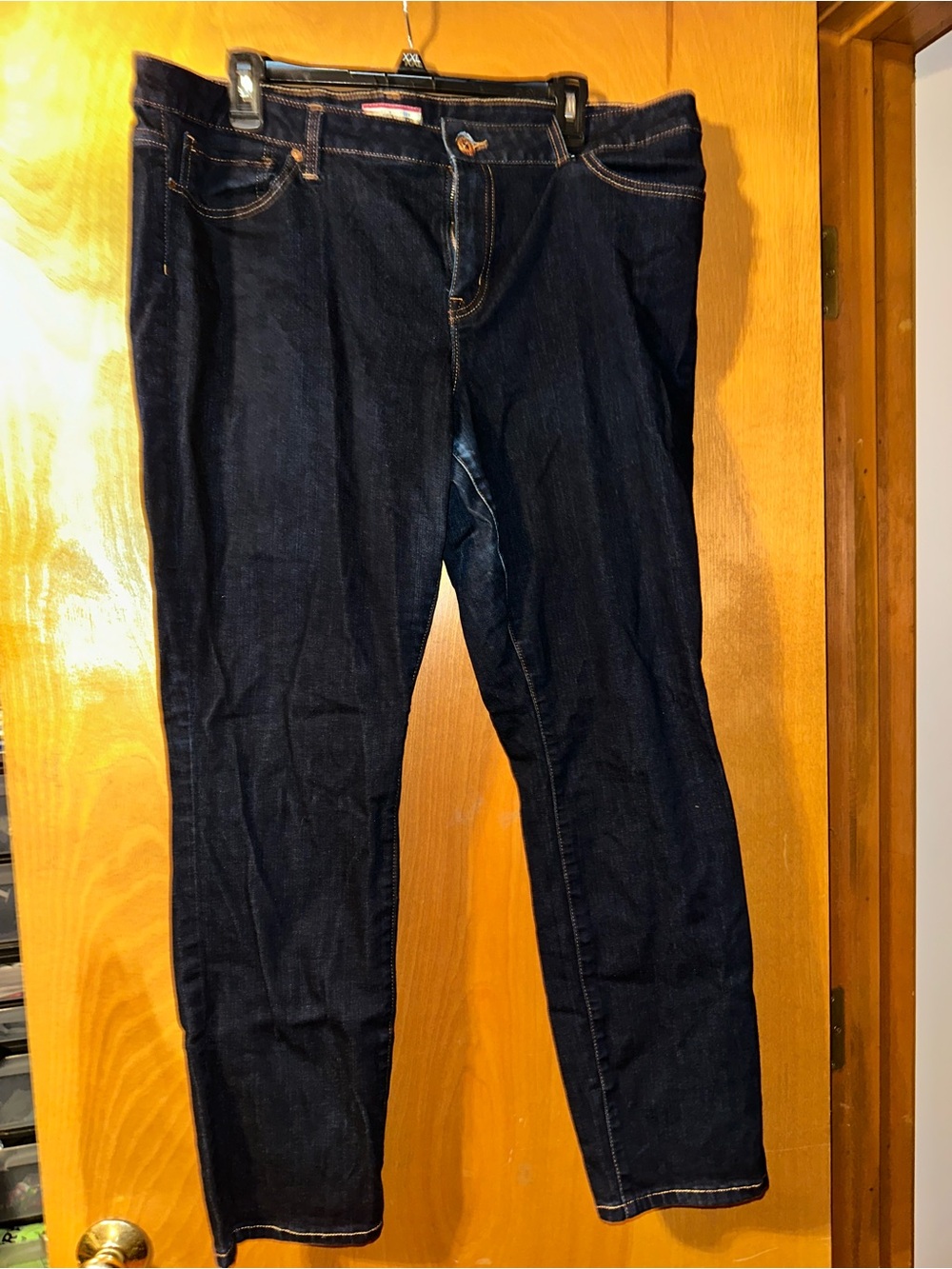 Tommy Hilfiger Women’s Dark Wash Skinny Jeans